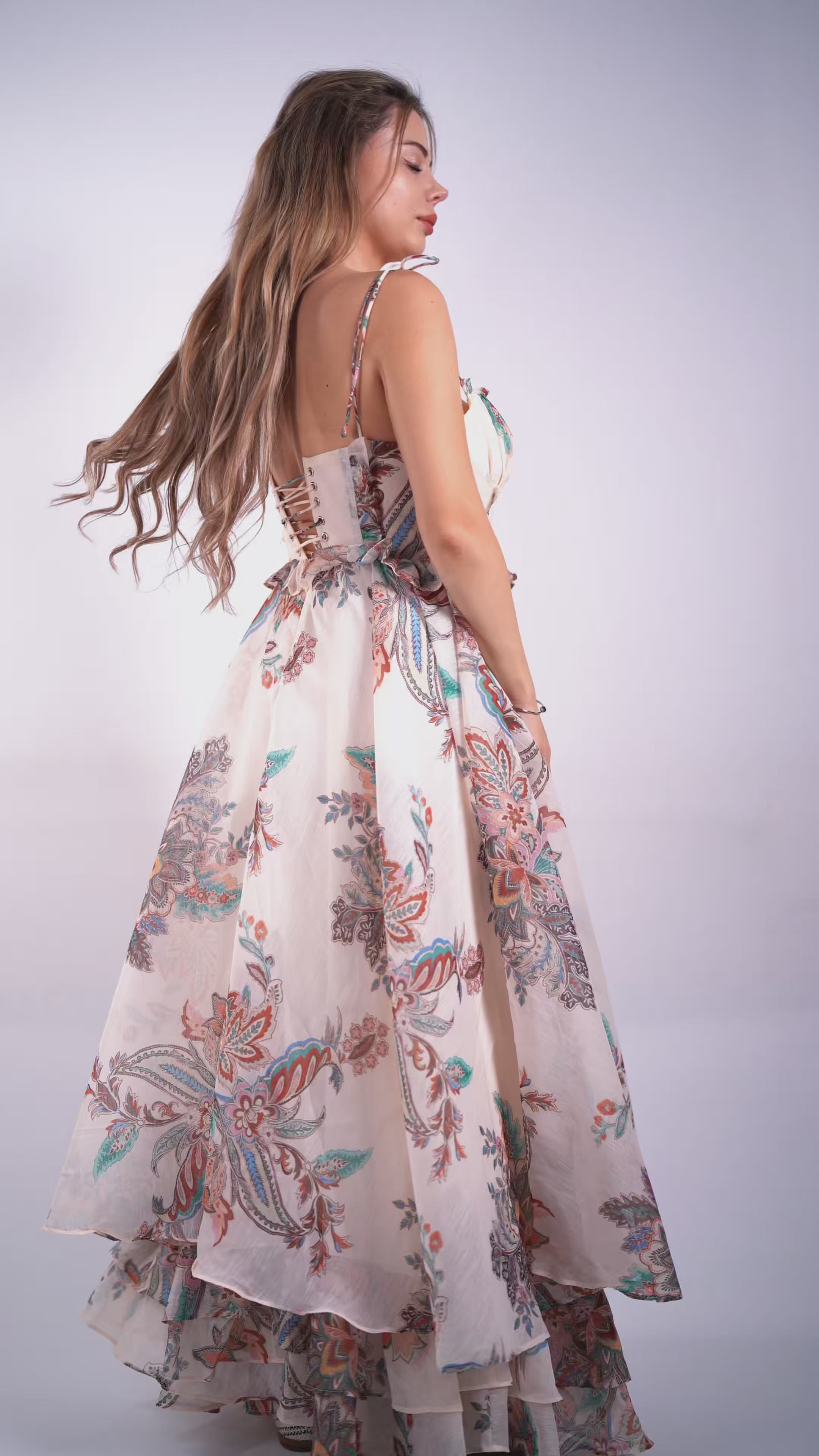 Рокля "Amara Bloom"